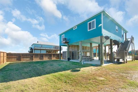 Single Family Residence in Crystal Beach TX 2561 Palm Drive 29.jpg