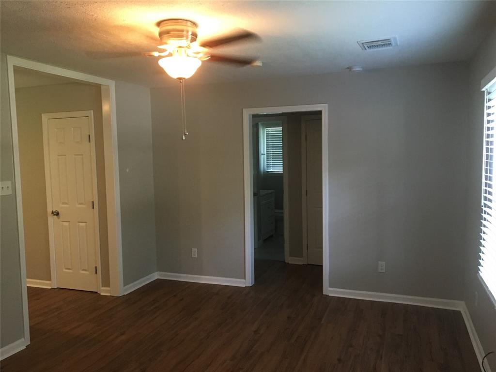 7605 Glen Manor Drive, Houston, Texas image 7