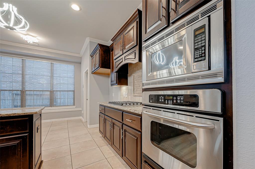 18306 S Austin Shore Drive, Cypress, Texas image 12