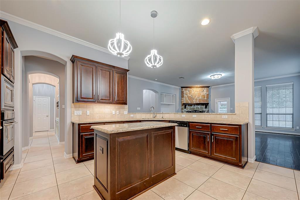 18306 S Austin Shore Drive, Cypress, Texas image 17