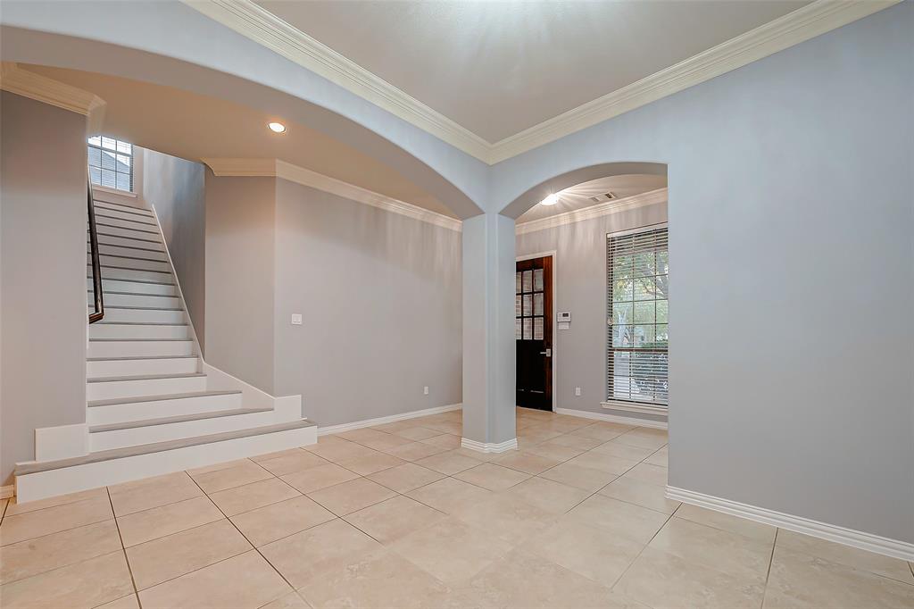 18306 S Austin Shore Drive, Cypress, Texas image 8