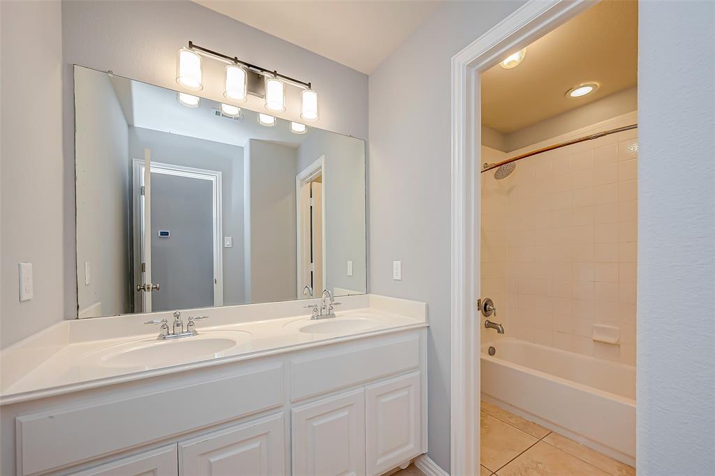 18306 S Austin Shore Drive, Cypress, Texas image 29