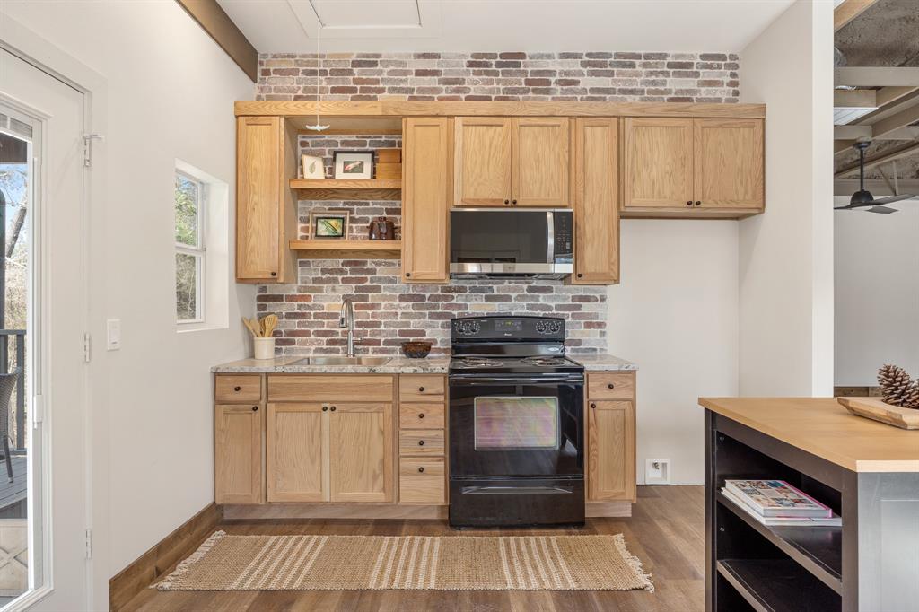 22950 Autumn Woods Trl Road, Flint, Texas image 37