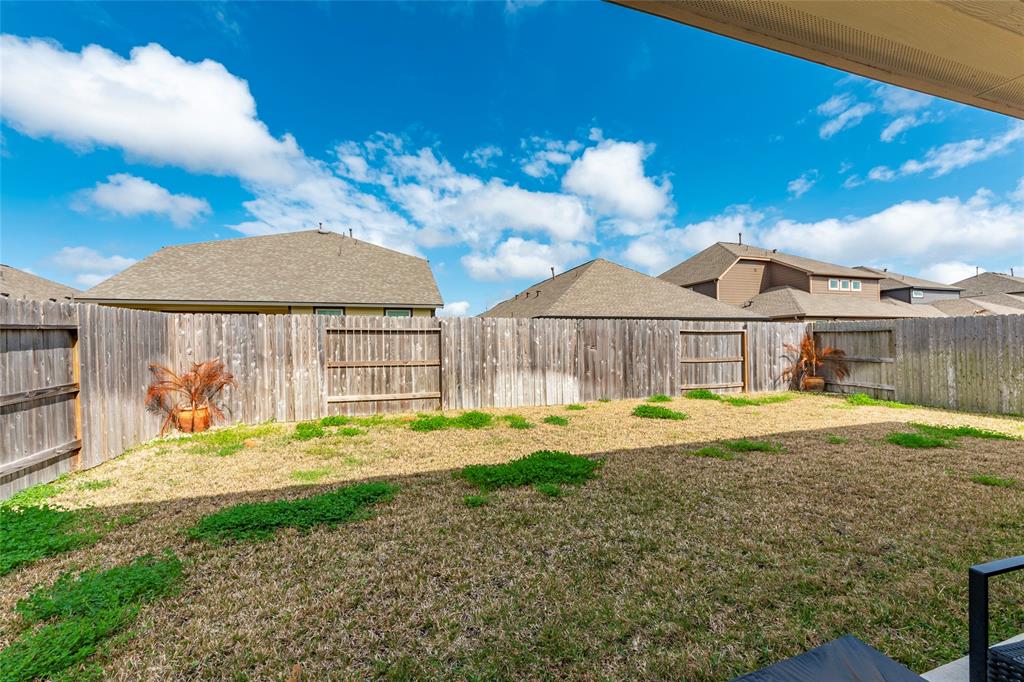 2230 Sand Lily Drive, Texas City, Texas image 35