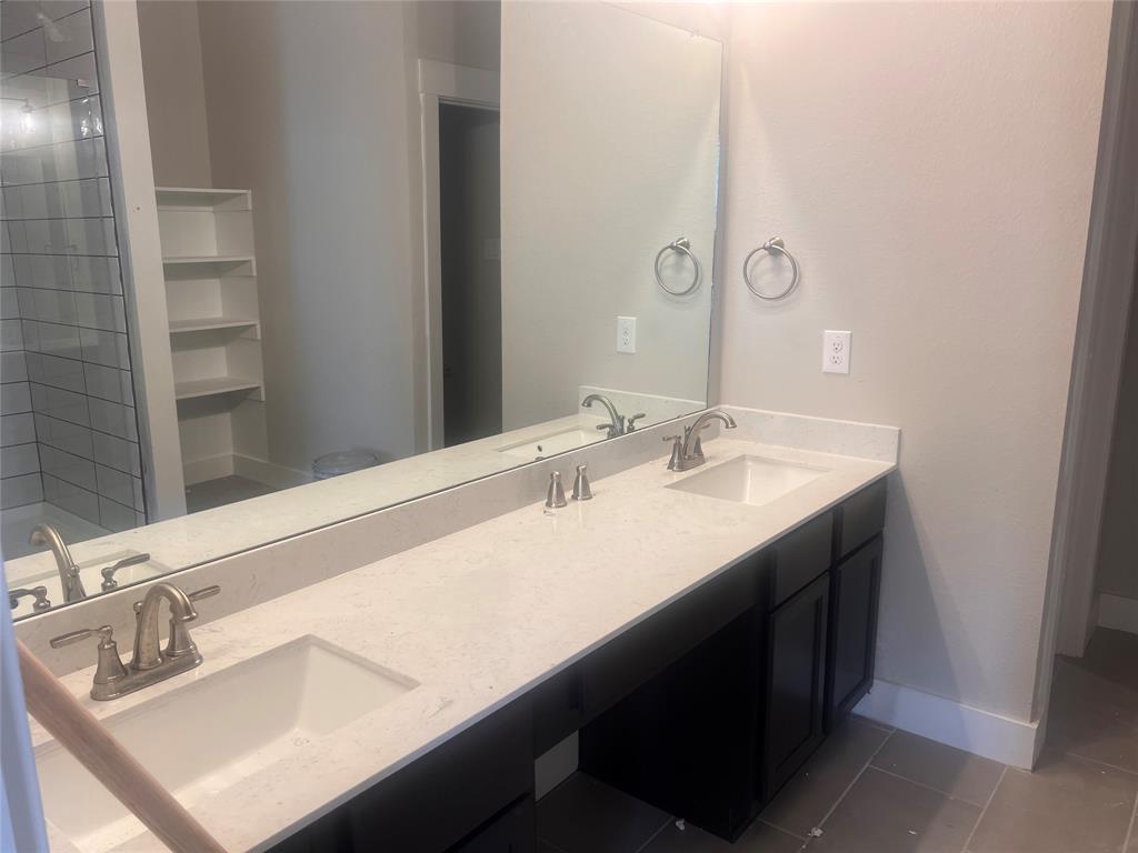 property-search 4 21523 Holbrook Drive