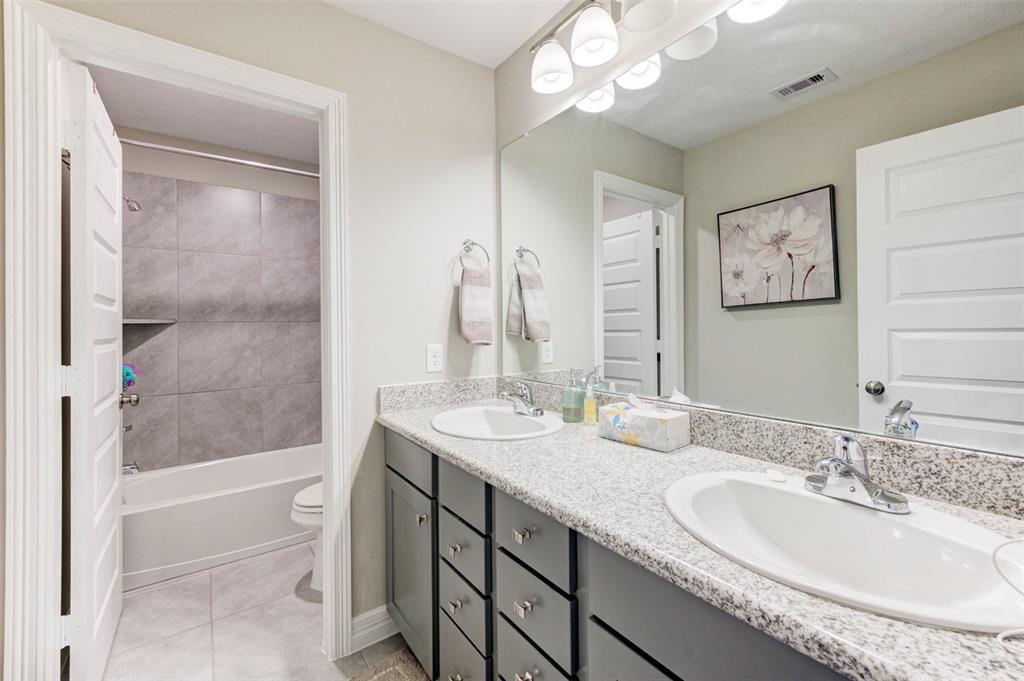 11922 Clearview Cove Drive, Humble, Texas image 10