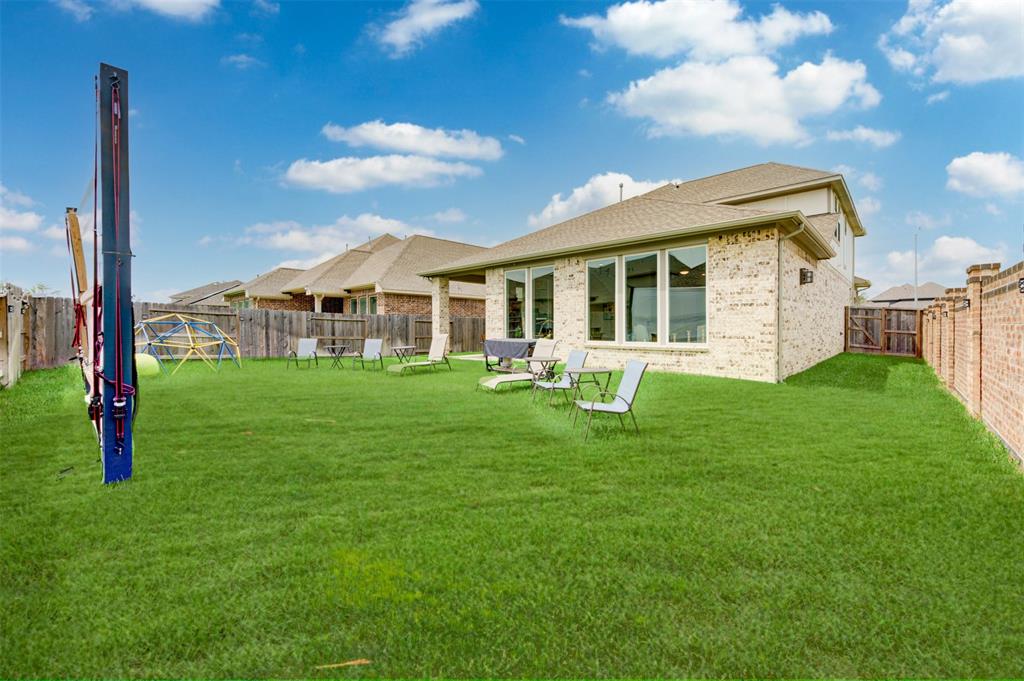 11922 Clearview Cove Drive, Humble, Texas image 15