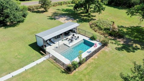 A home in Madisonville