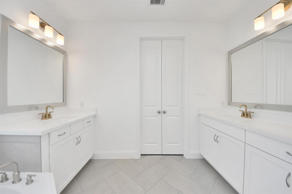 21902 Soldier Butterfly Court, Cypress, Texas image 36
