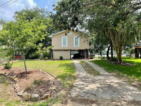 A home in Brazoria