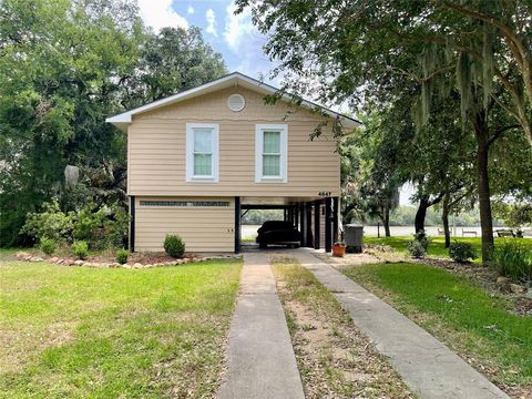 A home in Brazoria