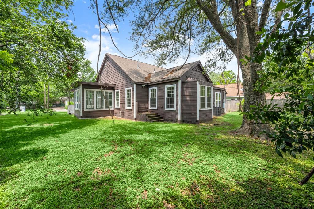 900 N Jones Street, Baytown, Texas image 23