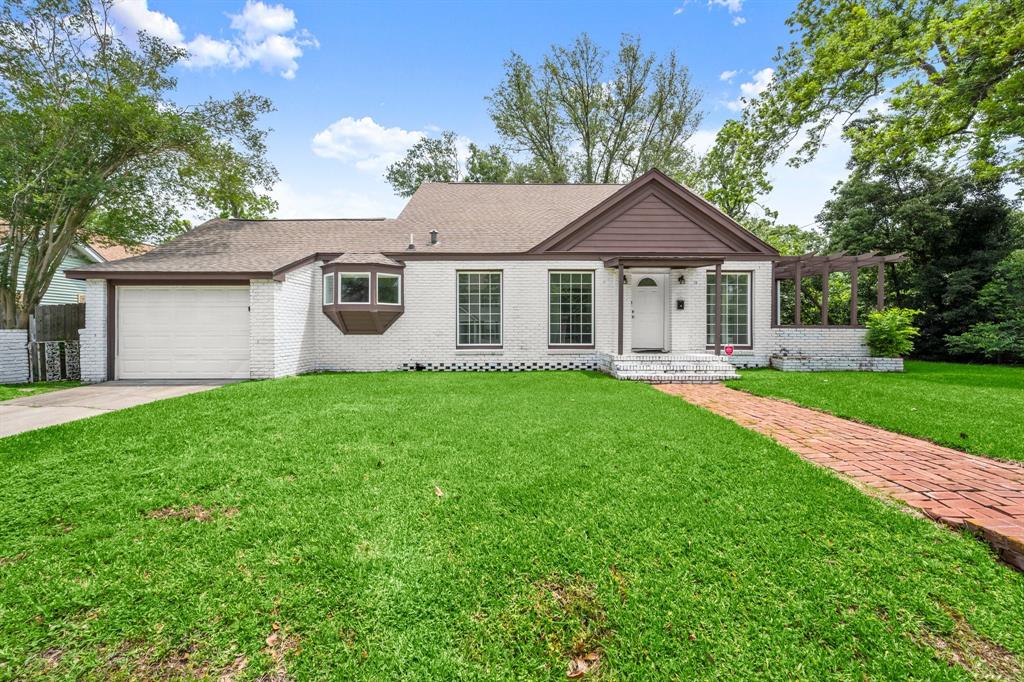 900 N Jones Street, Baytown, Texas image 1