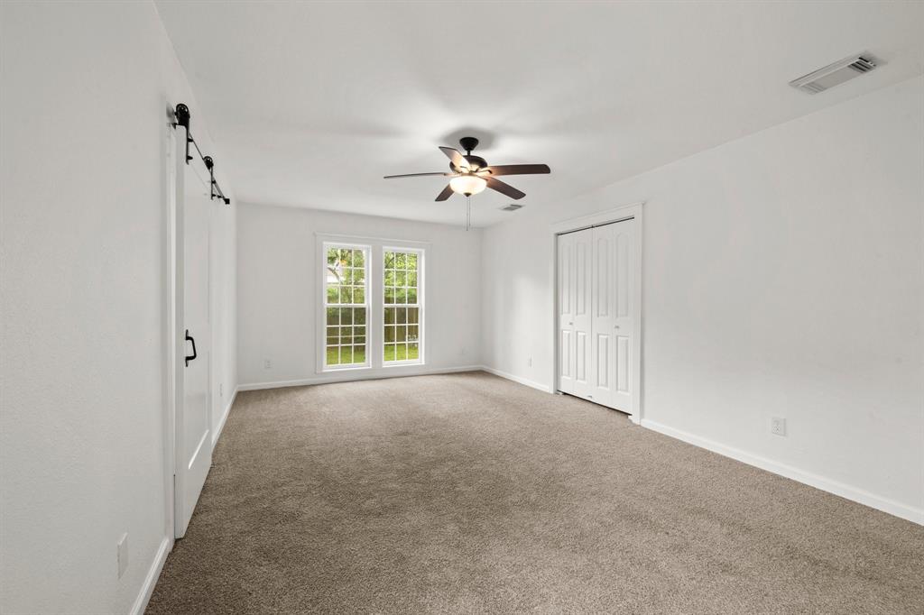 900 N Jones Street, Baytown, Texas image 11