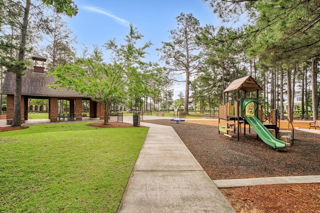 107 E Sawyer Ridge Drive, Spring, Texas image 46