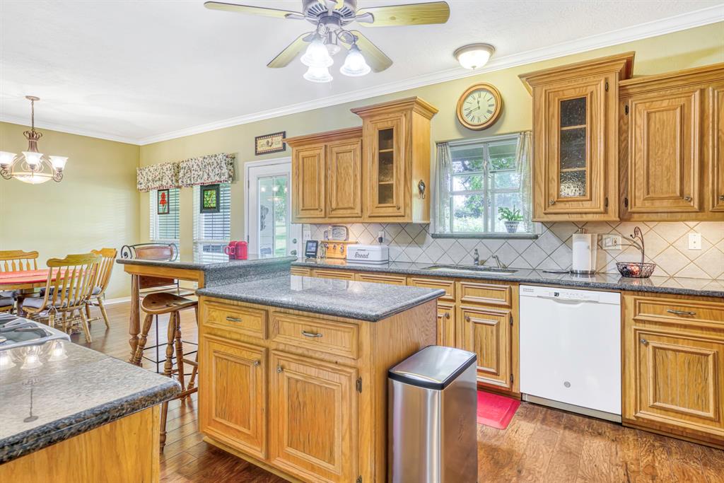 14966 Snoe Road, Willis, Texas image 20