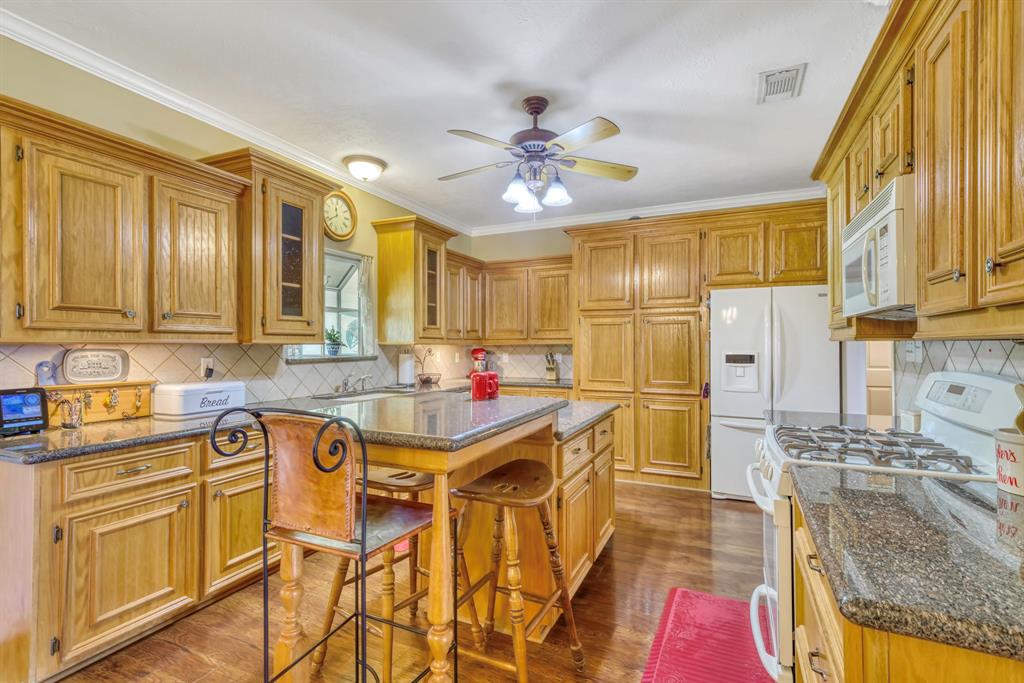 14966 Snoe Road, Willis, Texas image 17