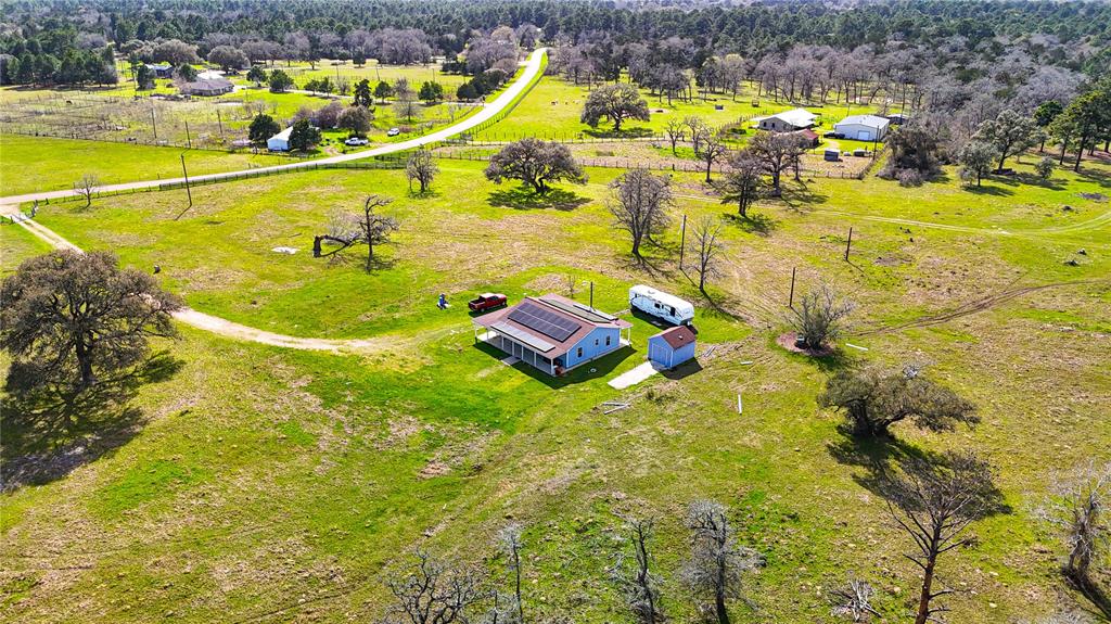 1427 Kansteiner Road Rd, Columbus, Texas image 1