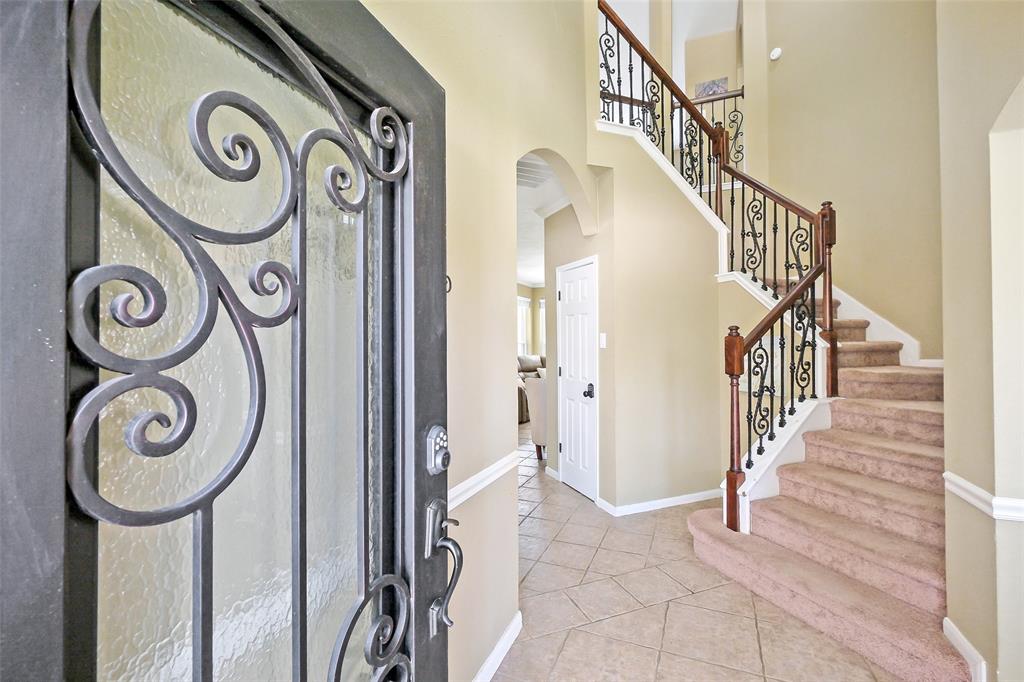 10924 Oakwood Drive