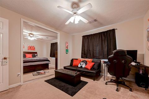 Single Family Residence in Baytown TX 10322 Little Oak Drive 30.jpg