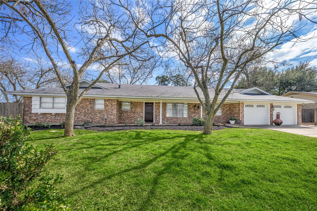 405 Tison St, Brenham, Texas image 2