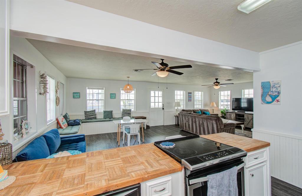 21735 Matagorda Drive, Galveston, Texas image 16
