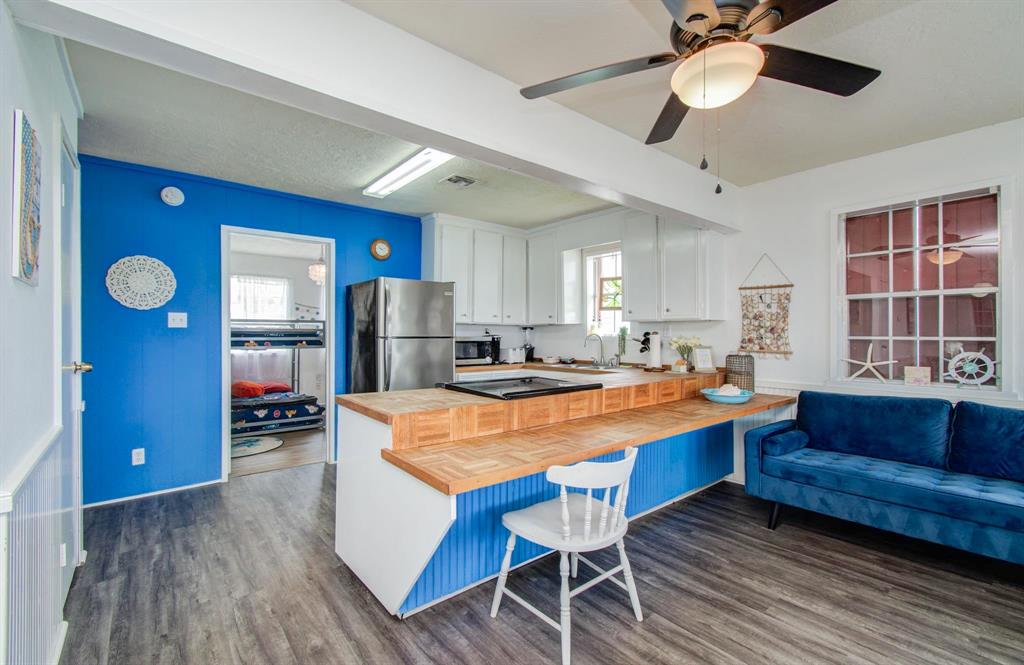 21735 Matagorda Drive, Galveston, Texas image 13