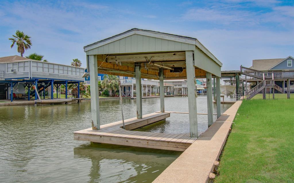 21735 Matagorda Drive, Galveston, Texas image 5