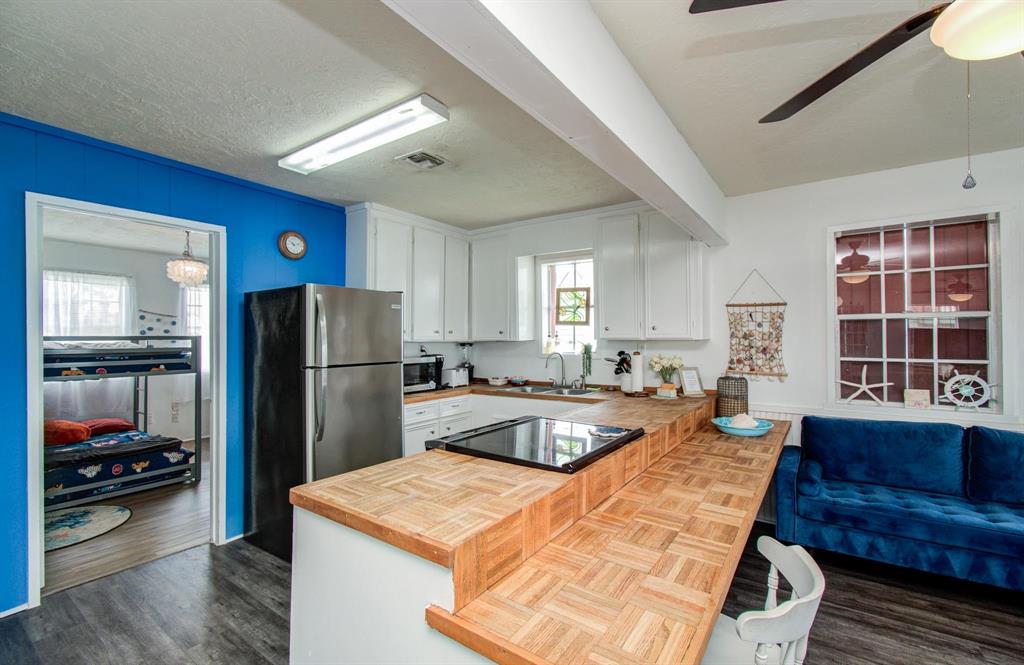 21735 Matagorda Drive, Galveston, Texas image 14