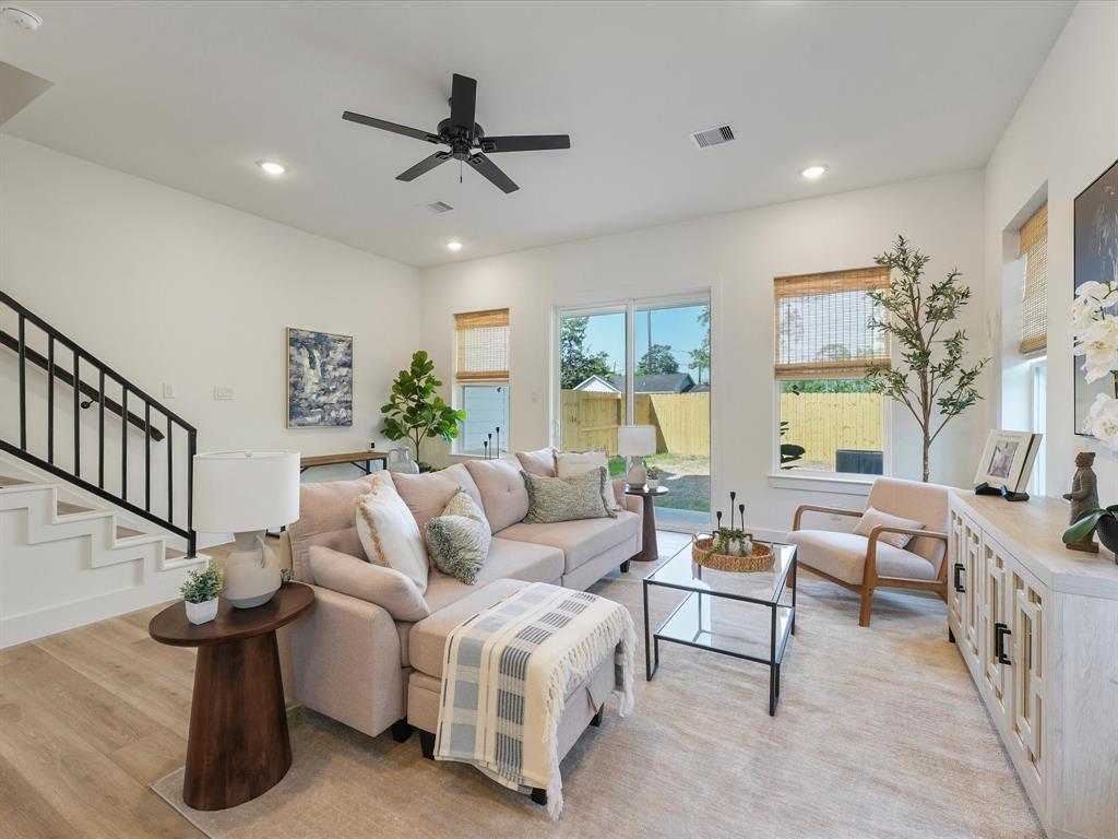 930 Mansfield Street, Houston, Texas image 1