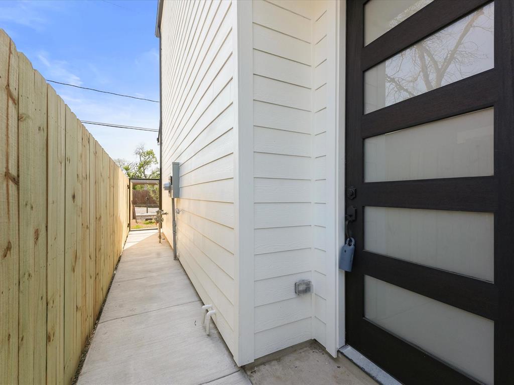 930 Mansfield Street, Houston, Texas image 4