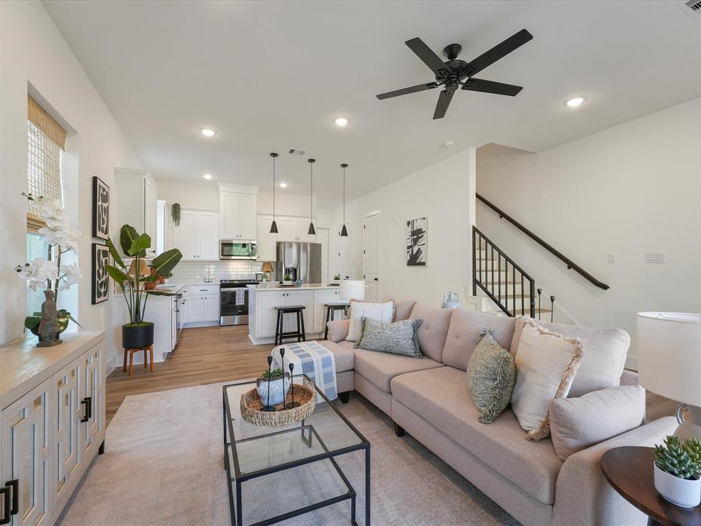 930 Mansfield Street, Houston, Texas image 11