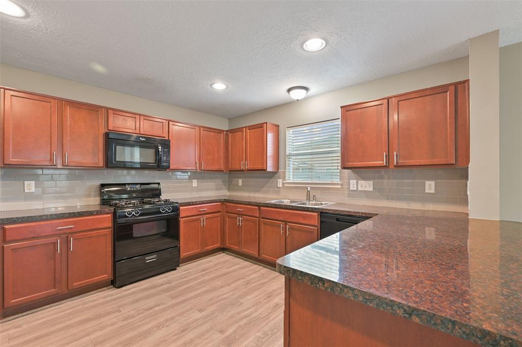 26119 Parkman Grove Drive, Richmond, Texas image 6