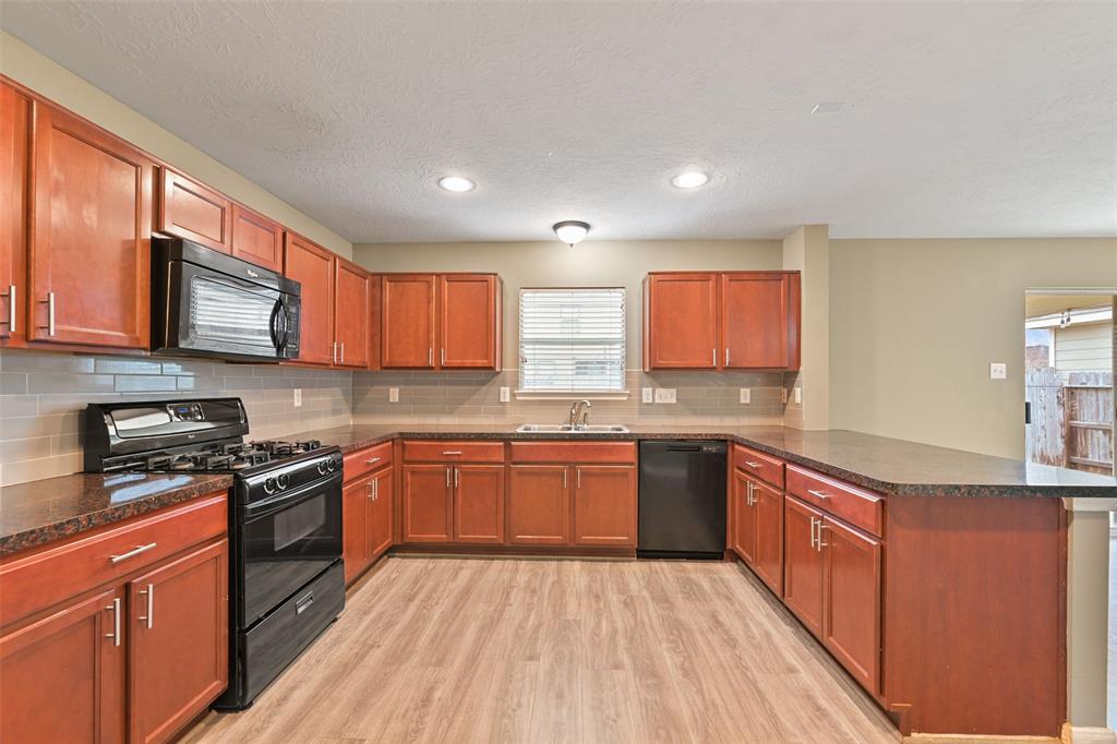 26119 Parkman Grove Drive, Richmond, Texas image 7