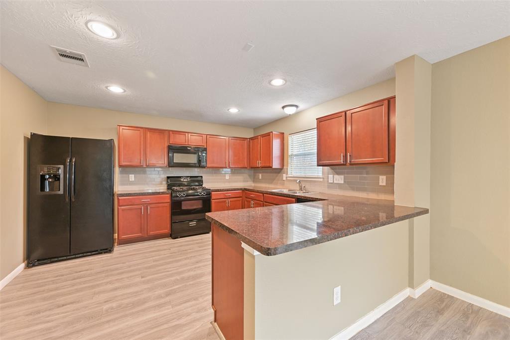 26119 Parkman Grove Drive, Richmond, Texas image 5
