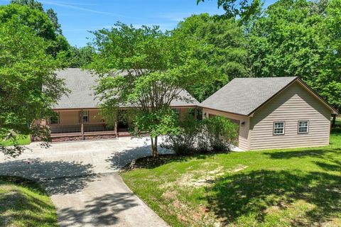 Photo of 837 S Cape Royale Drive, Coldspring, TX 77331 (MLS # 59307652)