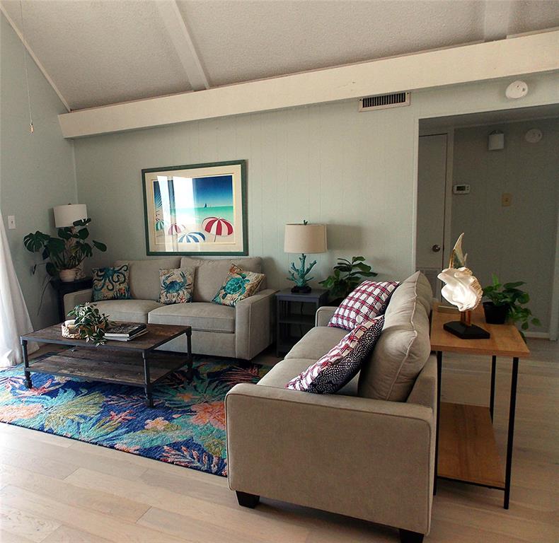16904 Beachcomber Drive