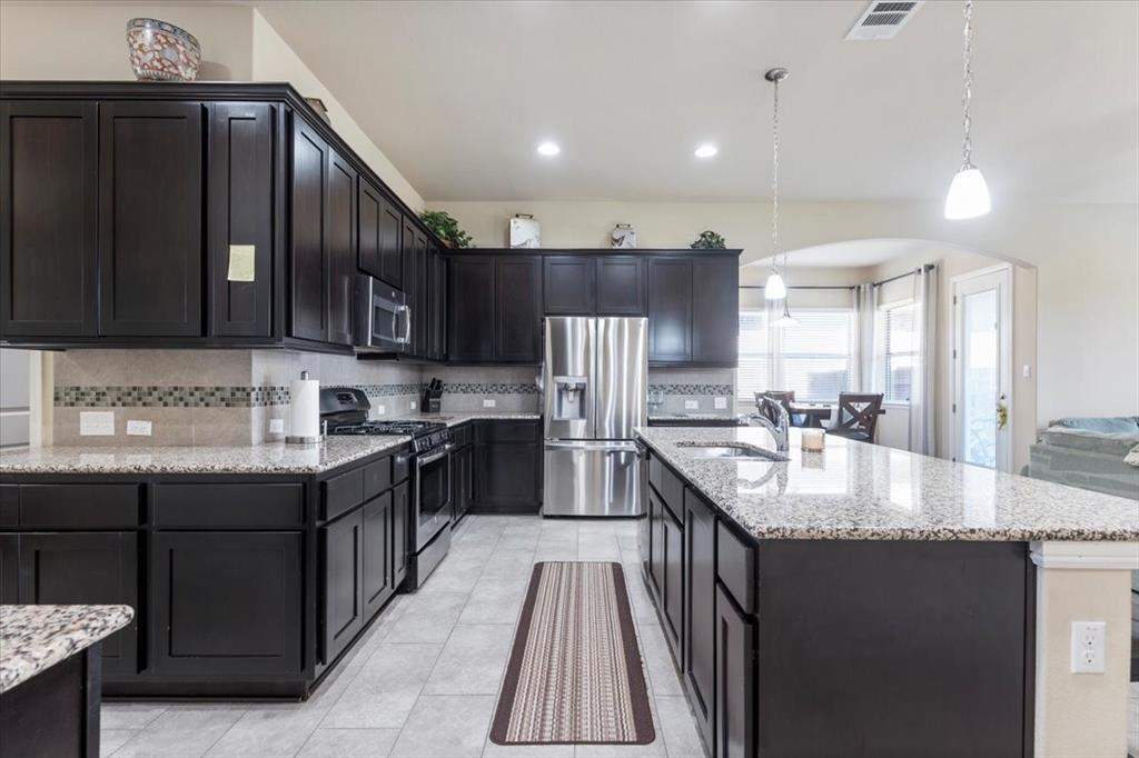 702 Old Settlers Drive
