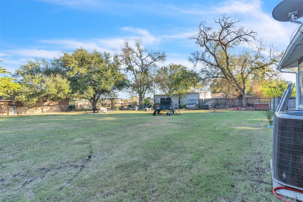 216 Bluebonnett Drive, Marlin, Texas image 33