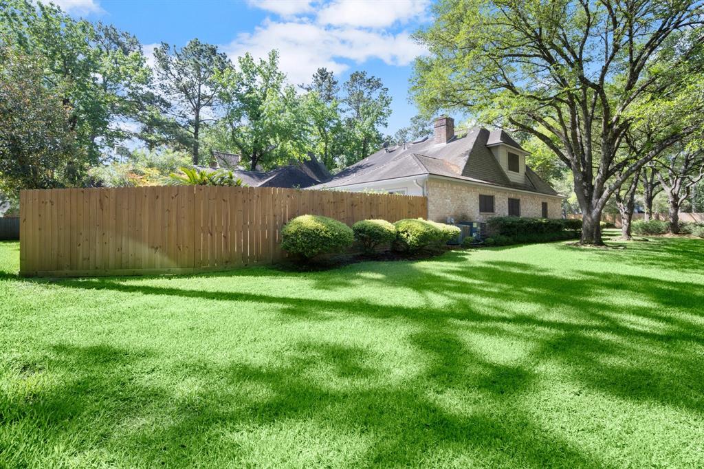128 E Placid Hill Circle, The Woodlands, Texas image 33