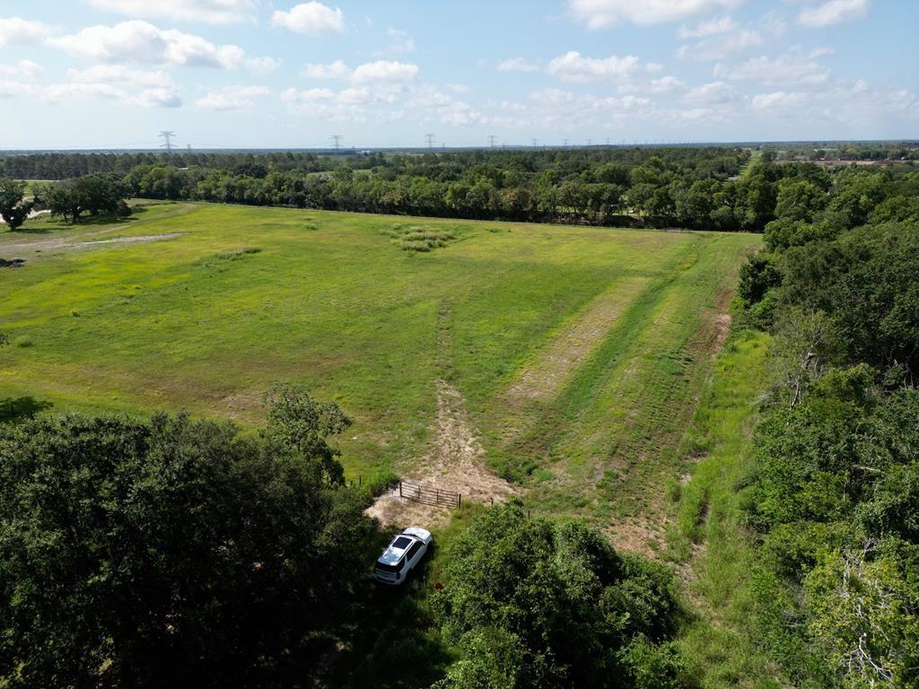 Rab Road, Angleton, Texas image 1