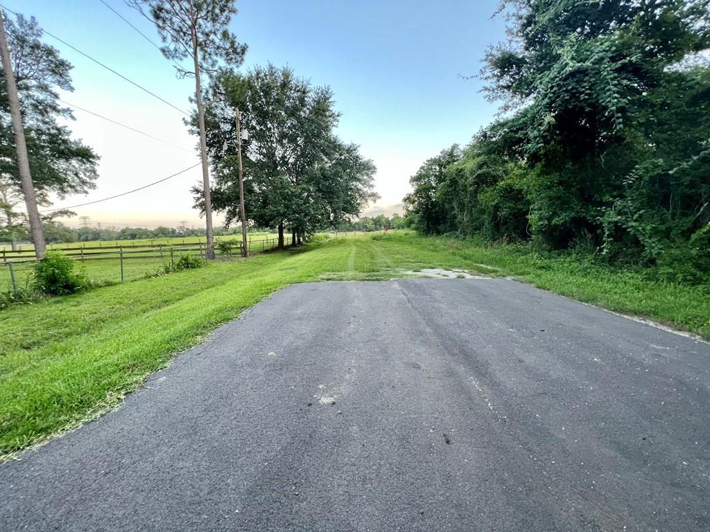 Rab Road, Angleton, Texas image 8