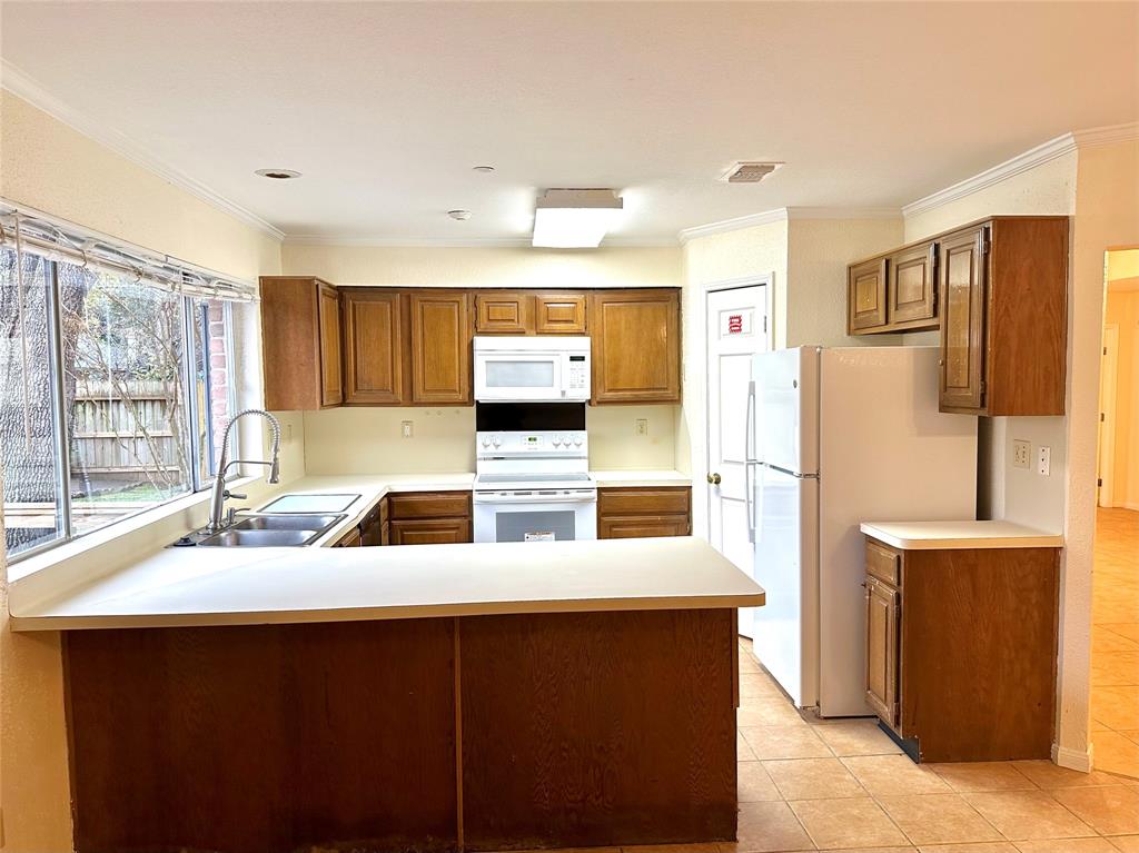 3407 Hidden Creek Drive