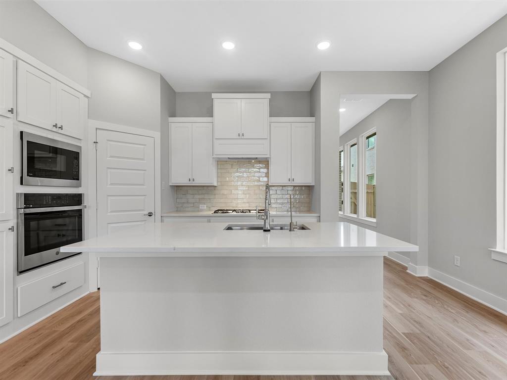 10 Artisan Lane, Richmond, Texas image 2