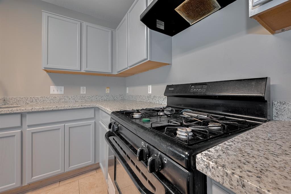 14910 Sugar Crystal Court, Sugar Land, Texas image 16