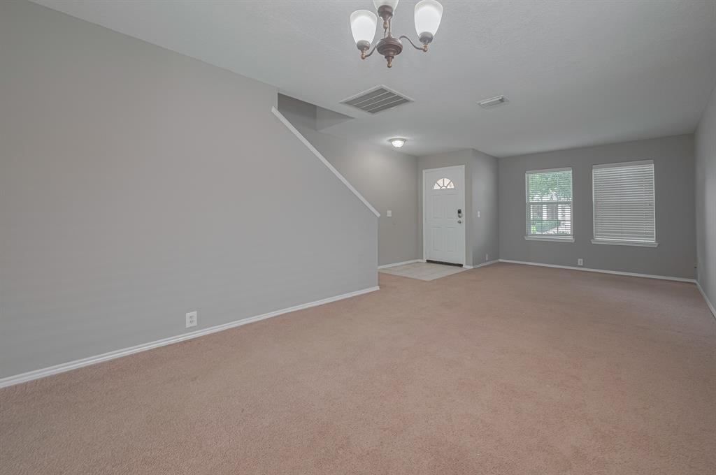 14910 Sugar Crystal Court, Sugar Land, Texas image 9