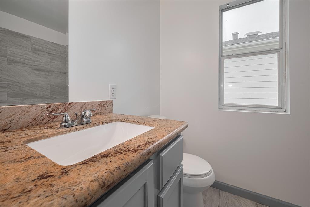 14910 Sugar Crystal Court, Sugar Land, Texas image 30