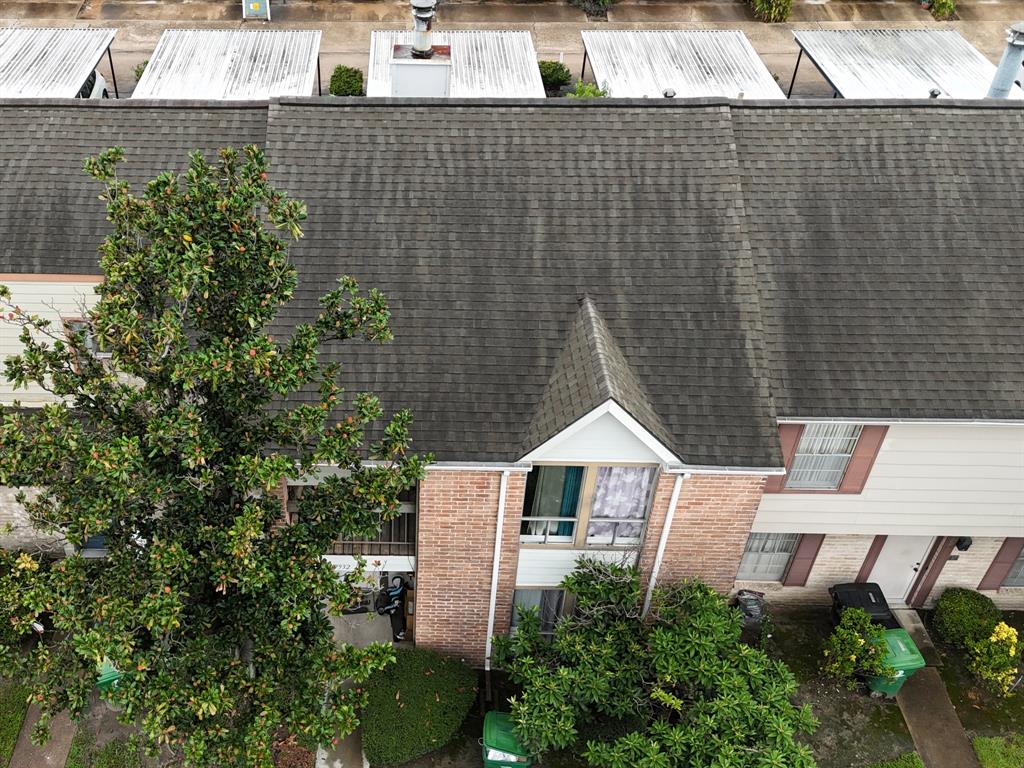Photo 2 of 10 of 7932 Grow Lane townhome