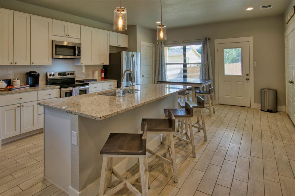 1247 Green Hill Drive, Canyon Lake, Texas image 6