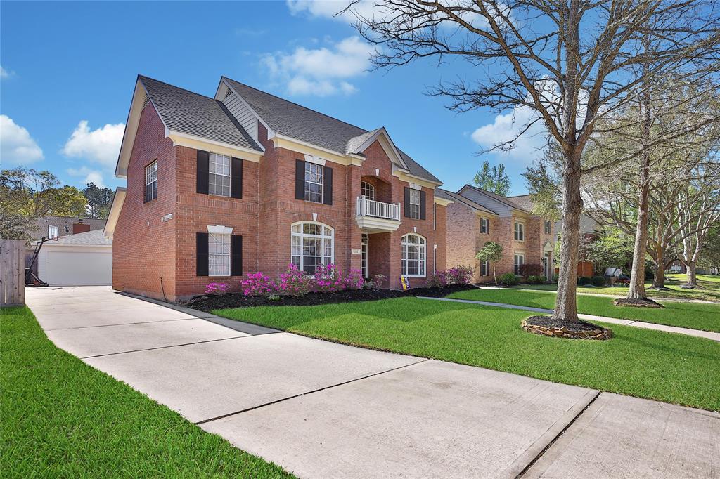 4322 Brook Shadow Drive, Kingwood, Texas image 3
